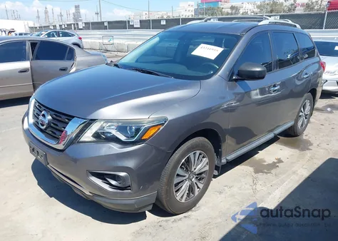 2017 Nissan Pathfinder S z USA, uszkodzony, nr VIN 5N1DR2MN6HC697592